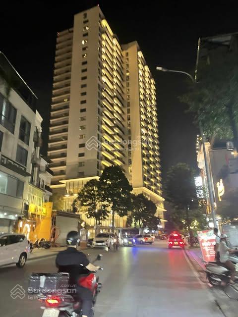 Bán tòa chdv 22 phòng studio diện tích 120m2 7 tầng 2 gara ô tô, xuân diệu tây hồ