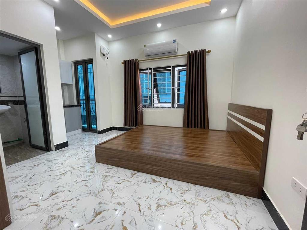 Cho thuê văn phòng, căn hộ dịch vụ rộng đẹp nhà lk2ct6 xa la hà đông đường rộng ô tô tránh 3,8tr