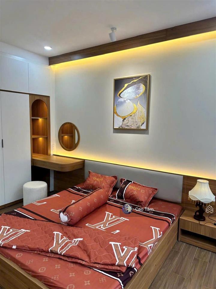 Nhà 5 tầng siêu đẹp thang máy! hẻm vip nhất thạch thị thanh, q1 (5x13,8m), chỉ 14 tỷ 0925 049 ***