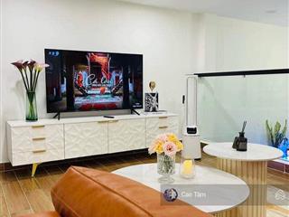 Khủng! dòng tiền 4,5%/năm! mt trần quang khải, q1  4,5x16m, 5 tầng thang máy, chỉ 23,5 tỷ.