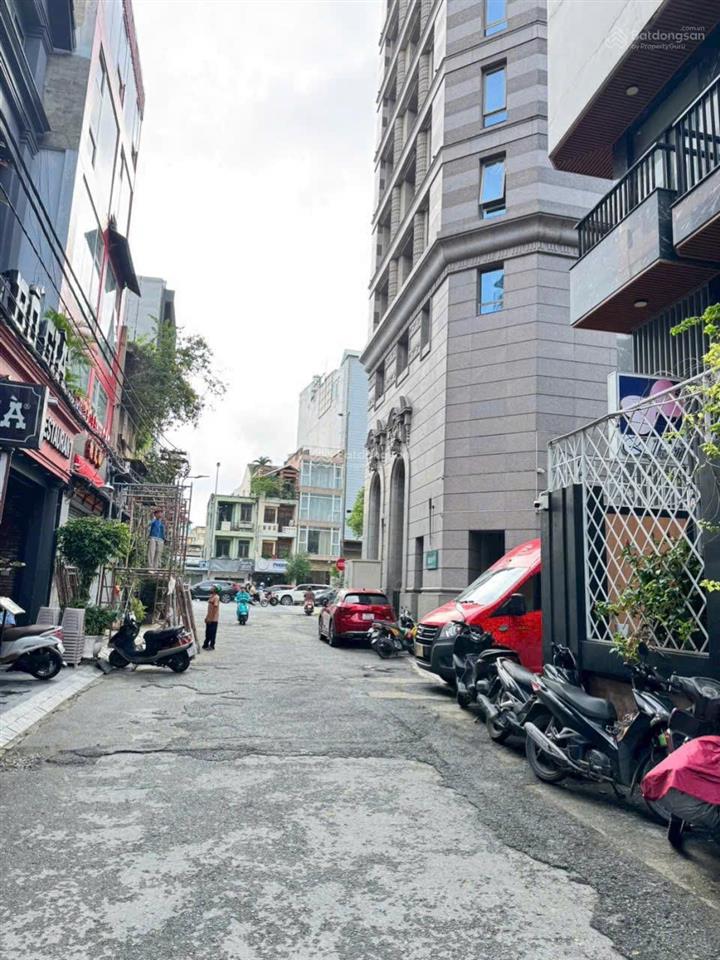 Khu biệt thự hxh 8m vip nhất nam kỳ khởi nghĩa, q3  7,5x15m, 4 tầng hđt 80tr/th , giá 32,5 tỷ