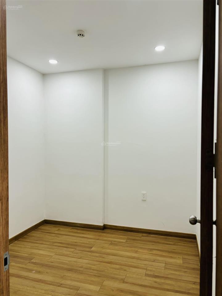 Cần bán 2pn/2wc 54m2 bcons miền đông  giá 1.770 tỷ. view sg đẹp, sổ sẵn hỗ trợ vay