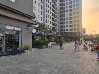 Bán căn shophouse bcons miền đông dt 72m2. giá 4.2 tỷ. có sẵn hd thuê 15 triệu/tháng