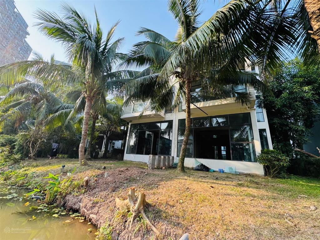 Cần bán căn biệt thự đảo để chủ nhà mua thẻ vàng đi mỹ 600m2 biệt thự đảo ecopark