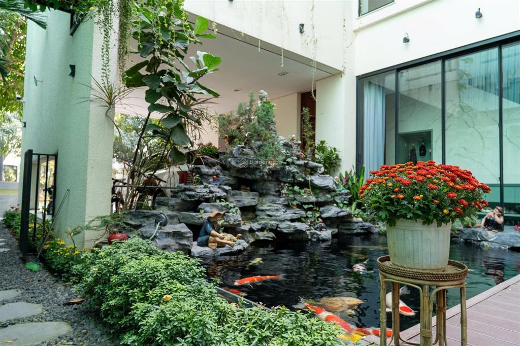 Cần bán gấp căn biệt thự đảo 450m2 đã hoàn thiện nội thất xịn tại biệt thự đảo ecopark