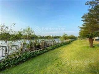 Chính chủ gửi bán nhanh lô biệt thự view sông dự án tân cảng p. phú hữu, dt 200m2, giá tốt
