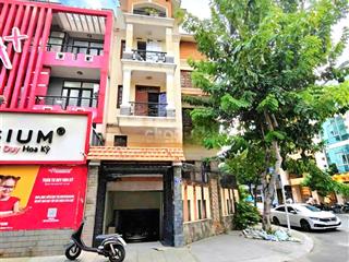 Cho thuê nhà góc 2 mặt tiền cực đẹp trung tâm phú nhuận