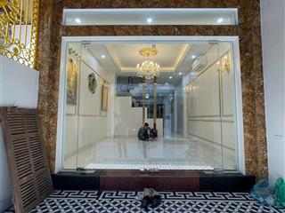 Cho thuê nhà 4 tầng thoáng trước sau mới hoàn thiện 4 ngủ khép kín phố lương ngọc quyến, hà đông