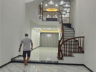Cần bán nhà đông mỹ. tự xây cẩn thận.