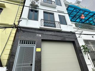 Bán căn nhà 22 phòng khép kín. đối diện cao đăng fpt trịnh văn bô. giá 26,5 tỷ. 0988 192 ***
