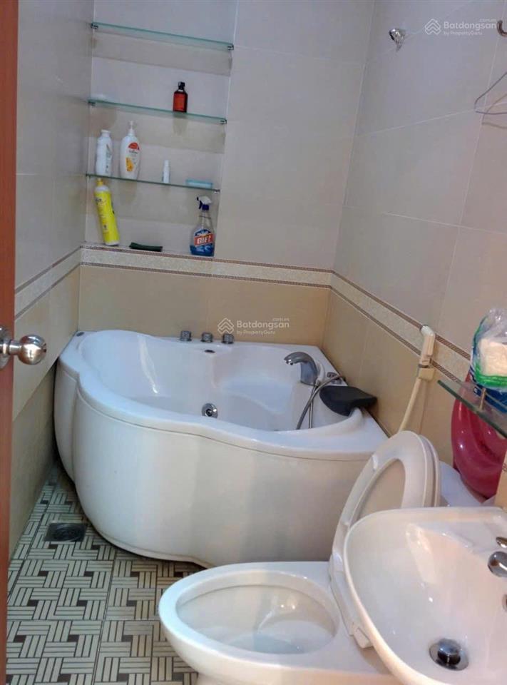 Nhà rộng 5*20m 3lầu st 4pn 5wc hxt dương quảng hàm p5