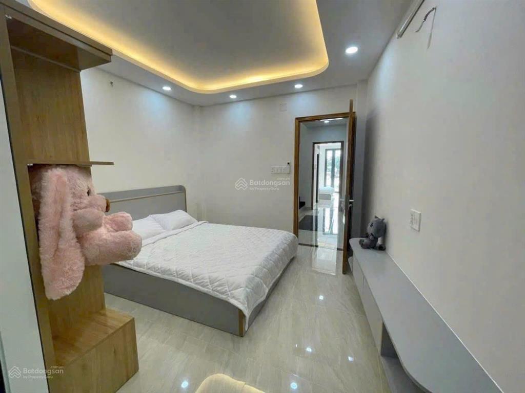 Nhà mới full nội thất 60m2 1l 2lầu st 3pn 5wc đường số 27 p6 gv
