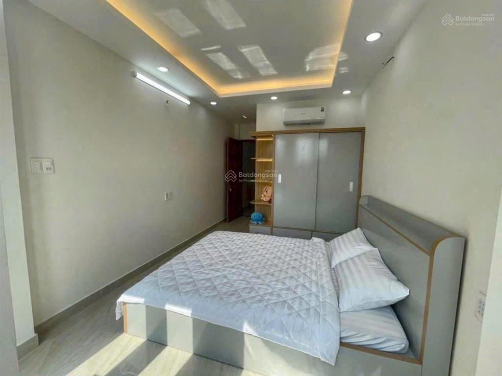 Nhà mới full nội thất 60m2 1l 2lầu st 3pn 5wc đường số 27 p6 gv