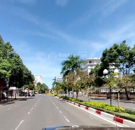 Cho thuê nhà nguyên căn mt 9m thích hợp cho thuê làm ngân hàng hoặc trung tâm anh ngữ