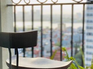 Chính chủ bán nhanh căn góc tầng cao 137m2