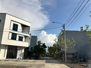 Đất tái định cư gang thép đề thám km5 thoáng 3 mặt giáp sân chơi cách quảng trường khoảng 700m