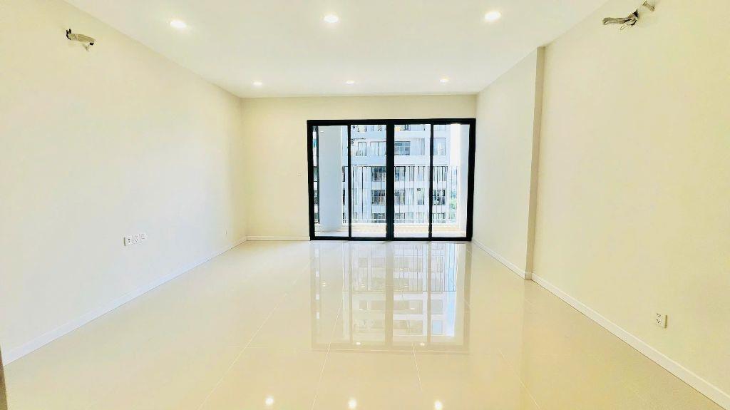 Bán căn hộ OT Lavida Plus Q7 – 37m² – View Bitexco, Landmark 81 – Giá 2,5 tỷ,lh 0938839926