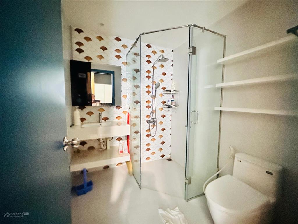 Chuyển nhượng lavida plus 74m² giá chỉ 5.1 tỷ (bao hết)  full nội thất xịn, view hồ bơi, sông, 