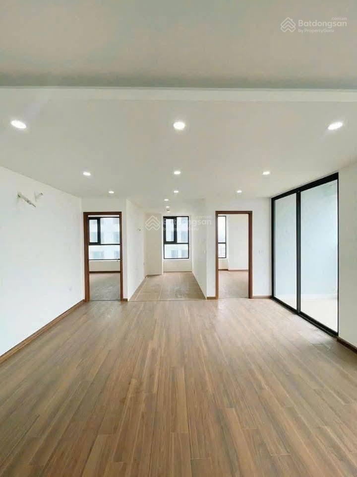 Chính chủ cần bán căn góc 3 phòng ngủ tòa ct2  x2 đại kim, sổ đỏ chính chủ. giá 7.3 tỷ