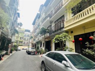 Phân lô ô tô đỗ cửa kinh doanh phố hoàng cầu  trần quang diệu  38 tỷ x 120m2