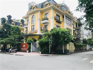 Độc  hiếm..! mặt phố trung hoà  mặt tiền 50m  lô góc 3 thoáng  kd cà phê, nhà hàng  190 tỷ.