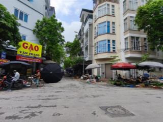 Hiếm, hà đông, nhà mới đẹp 35m x 5t lô góc, oto đỗ cửa, thang máy, sát kđt nhỉnh 8 t