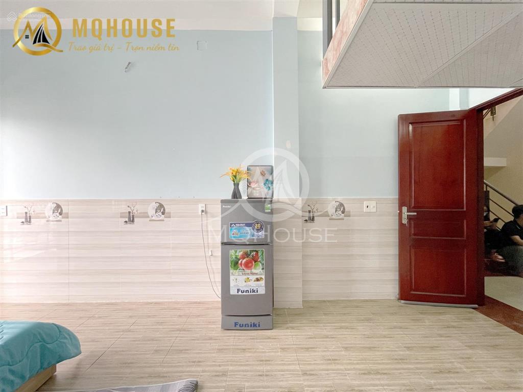 Phòng ban công mới xây phan an gần ngã tư bốn xã full nội thất