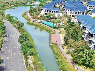 Bán biệt thự mặt hồ siêu hiếm  10x20m  khu compound id junction long thành