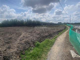 Bán đất mặt tiền đường bê tông tại xã bình khánh, cần giờ cách phà chỉ 1km,  0918 182 ***