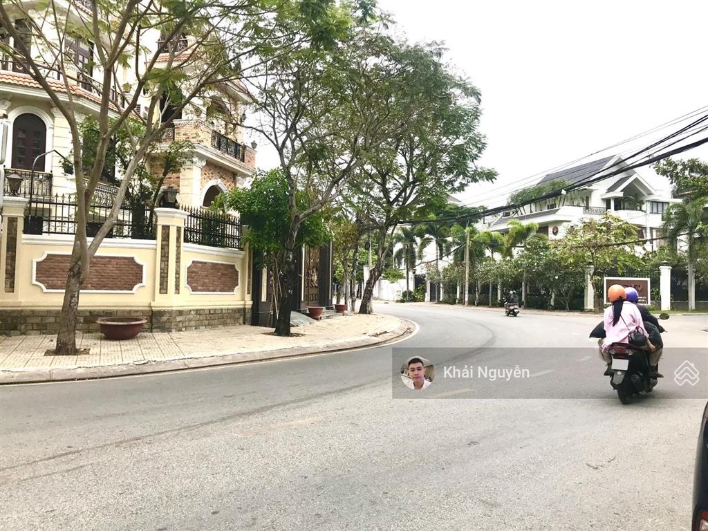 Hàng giảm giá sâu! góc 2 mặt tiền nguyễn văn hưởng  thảo điền. (12x20m)  xây 5 tầng  giá 35 tỷ