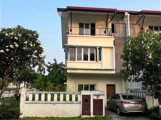 Bán căn góc vườn thiên đàng 1  sổ sẵn , 9x20 ecolakes mỹ phước tp bến cát bình dương .