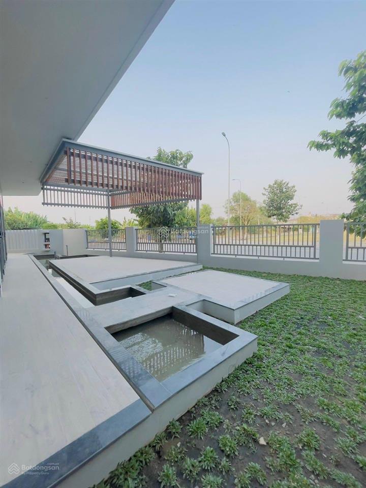 Đông tăng long cần bán nhà 5*20 7,8 tỷ  8*20m 11 tỷ  10*20m 16tỷ  320m2 19,5 tỷ  20*20m 30 tỷ