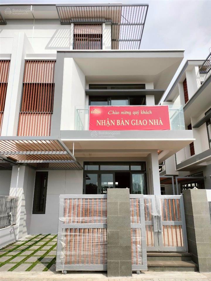 Đông tăng long cần bán nhà 5*20 7,8 tỷ  8*20m 11 tỷ  10*20m 16tỷ  320m2 19,5 tỷ  20*20m 30 tỷ