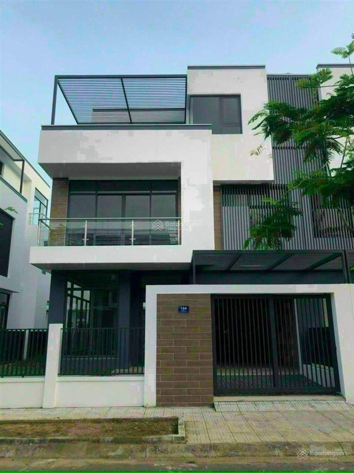 Đông tăng long cần bán nhà 5*20 7,8 tỷ  8*20m 11 tỷ  10*20m 16tỷ  320m2 19,5 tỷ  20*20m 30 tỷ