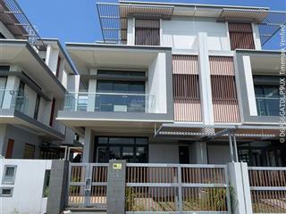 Chủ gửi bán 1 căn ba son hưng phúc 8 * 21,5 172m2 đối diện trường tiểu học giá 81tr/1m2 cả nhà