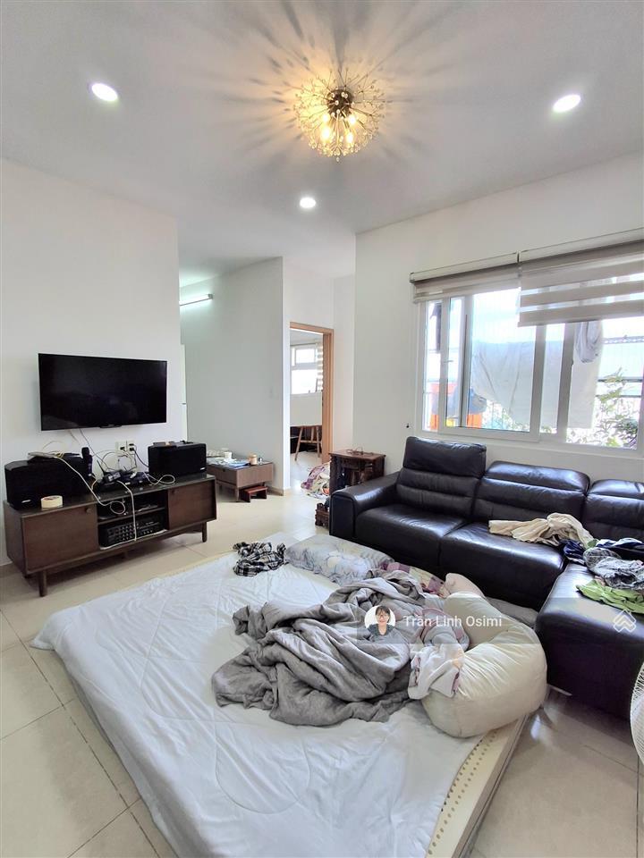 Chủ gửi bán căn hộ gia phát^^ dt từ 62m2  75m2. giá từ 3 tỉ 295  3.75 tỉ  3.85 tỉ ạ ^^