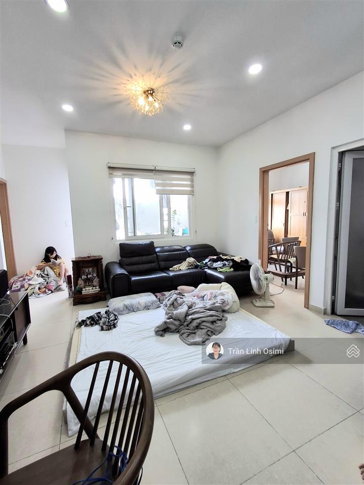 Chủ gửi bán căn hộ gia phát^^ dt từ 62m2  75m2. giá từ 3 tỉ 295  3.75 tỉ  3.85 tỉ ạ ^^