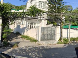 Bán gấp căn góc 137m2 ngay mặt đường ngô đến 14m, ngọc hiệp, nha trang 4.9 tỷ