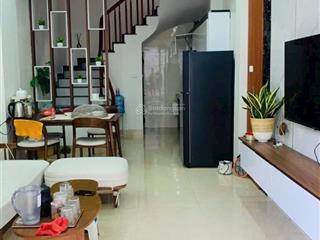 Bán nhà 5 tầng 32m ngõ riêng tại đức giang lý sơn thượng thanh việt hưng giá tốt