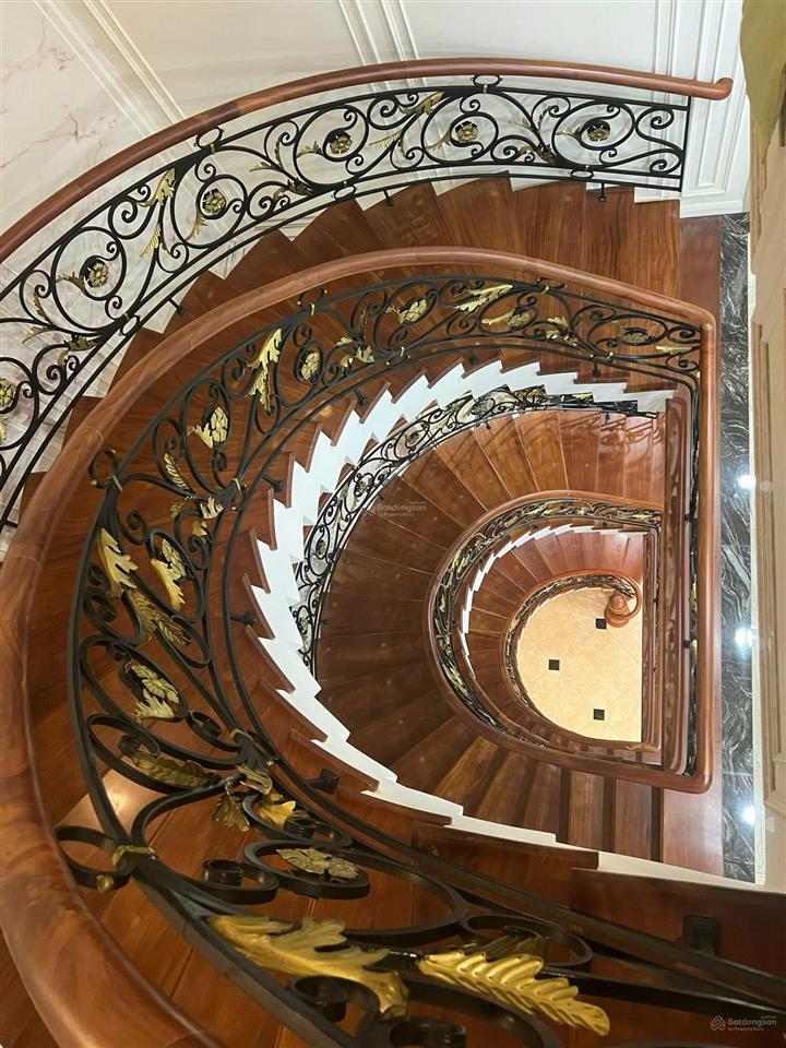 Bán biệt thự tại thủ đức siêu đẹp và full nội thất cao cấp đẹp như tranh vẽ