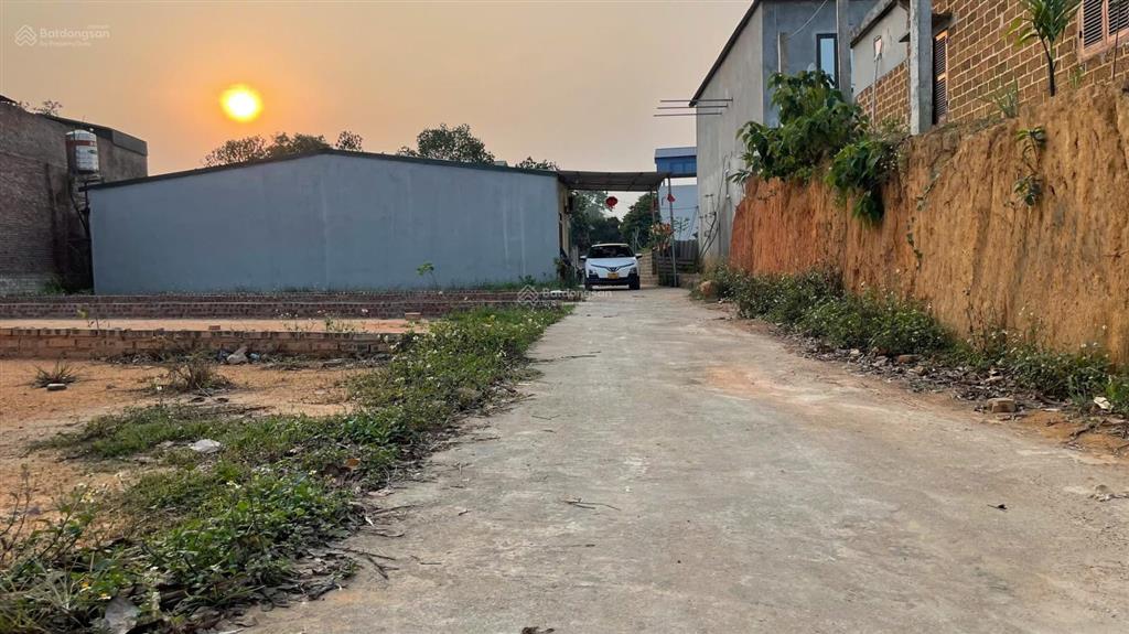 Bán đất thạch thất, hoà lạc giá rẻ gần trung tâm huyện thạch thất