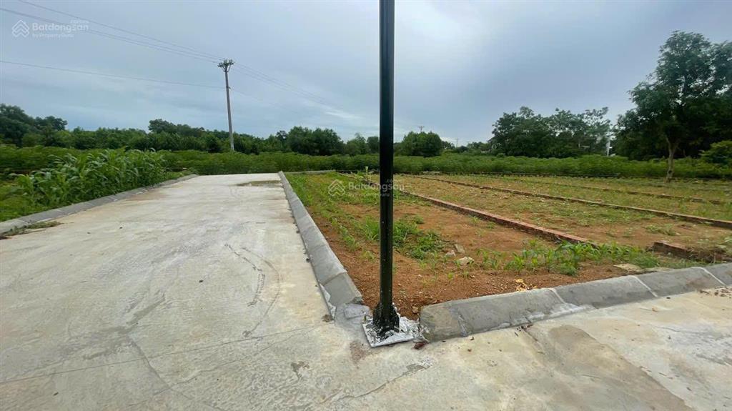 Hơn 1650m2(300m2 ont) đất hoà lạc giá rẻ dưới thị trường cần bán!