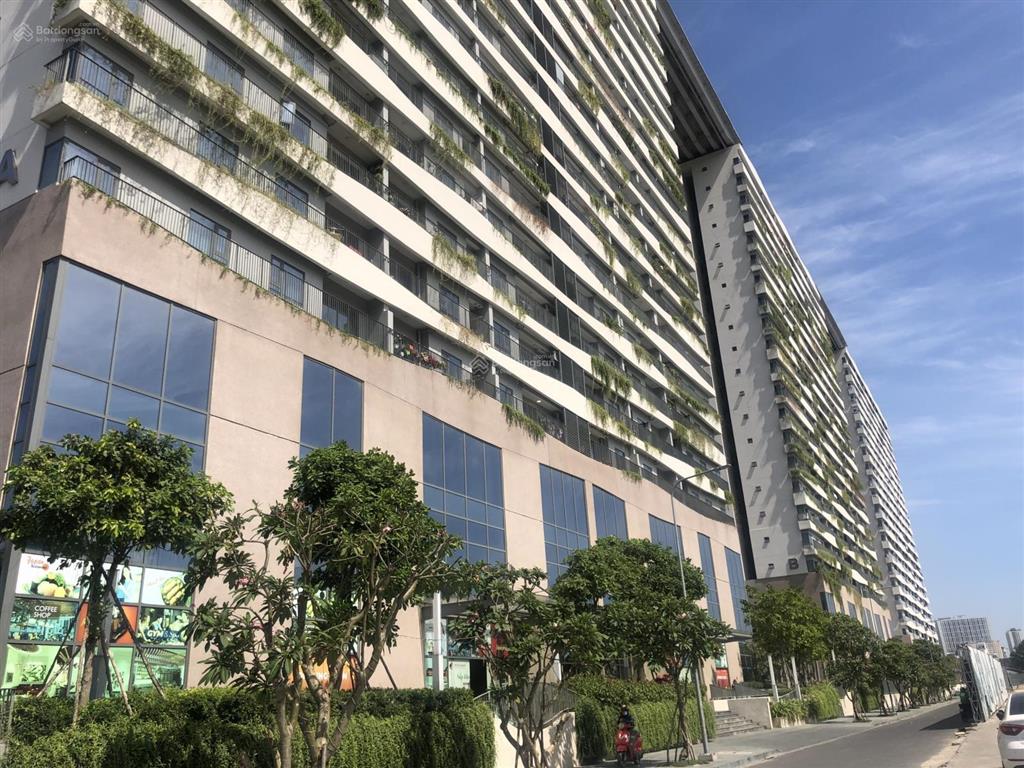 Cho thuê căn hộ 2 phòng ngủ 61m2 căn góc, nhà sạch sẽ, thoáng mát, nhận nhà ngay.  0919 961 ***