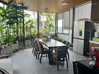 Nhà 5 tầng có thang máy vị trí vàng trung tâm thành phố