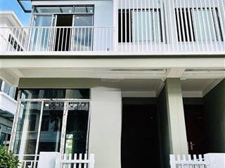 Biệt thự song lập eco garden view hồ bơi. sau lưng nhà mặt tiền lê đức anh