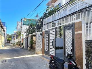 Cần bán nhà góc 02 mặt tiền đường chí linh p phước hoà nha trang, nhà đẹp, thoáng ô tô vào tận nhà