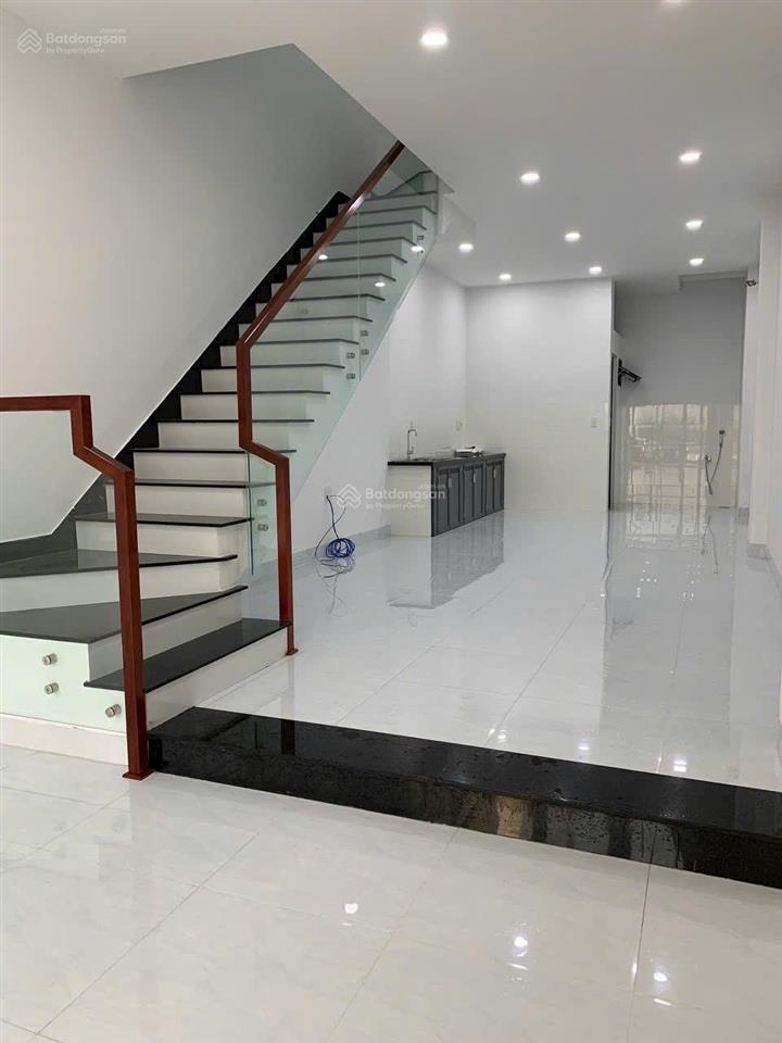 Nhà đẹp mặt tiền đường b9 kđt vcn phước long 2 vừa ở vừa buôn bán hoặc mở vp nhỏ chỉ 5,6 tỷ