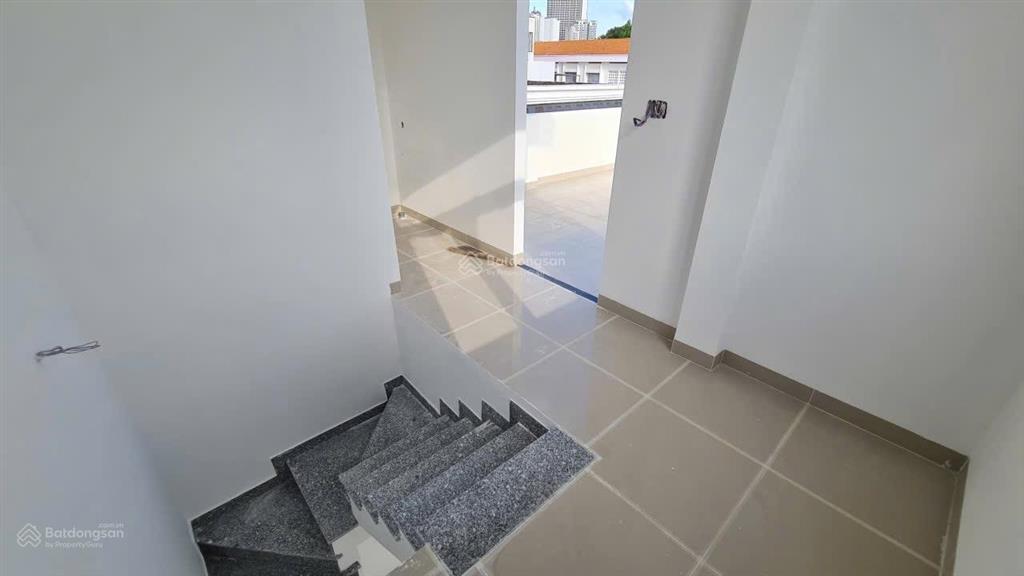 Cần bán nhà trung tâm tp nha trang. căn góc hai mặt tiền chỉ 8ty vừa ở vừa kinh doanh buôn bán tốt