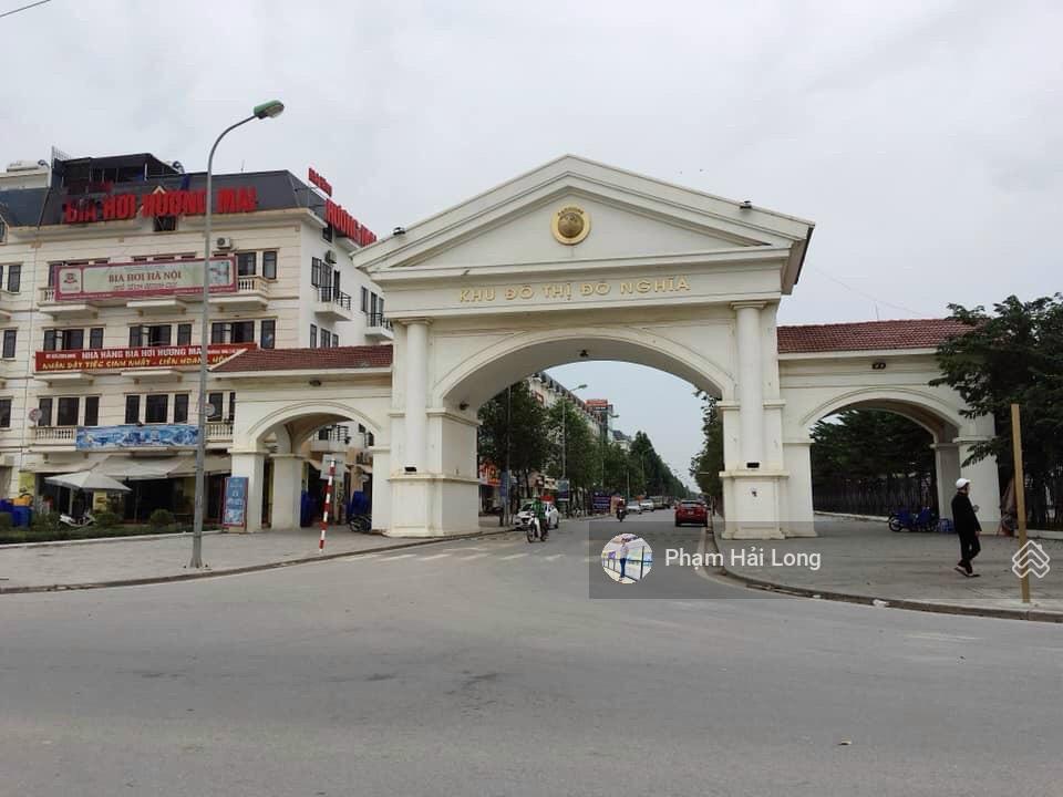 Chính chủ cần bán gấp căn biệt thự villa đối diện hồ công viên, vị trí đẹp hiếm có