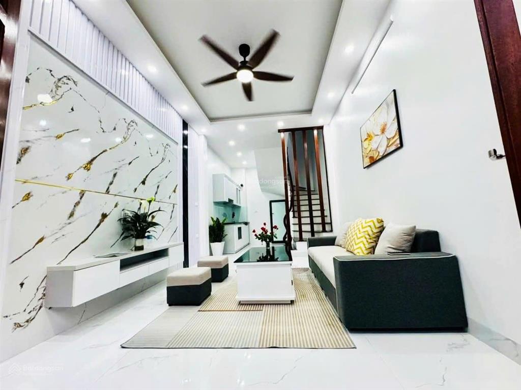 Bán nhà, mặt ngõ thông, ở ngay, tứ liên, tây hồ, dt 43m2, giá 9 tỷ 400 triệu. 0912 142 ***
